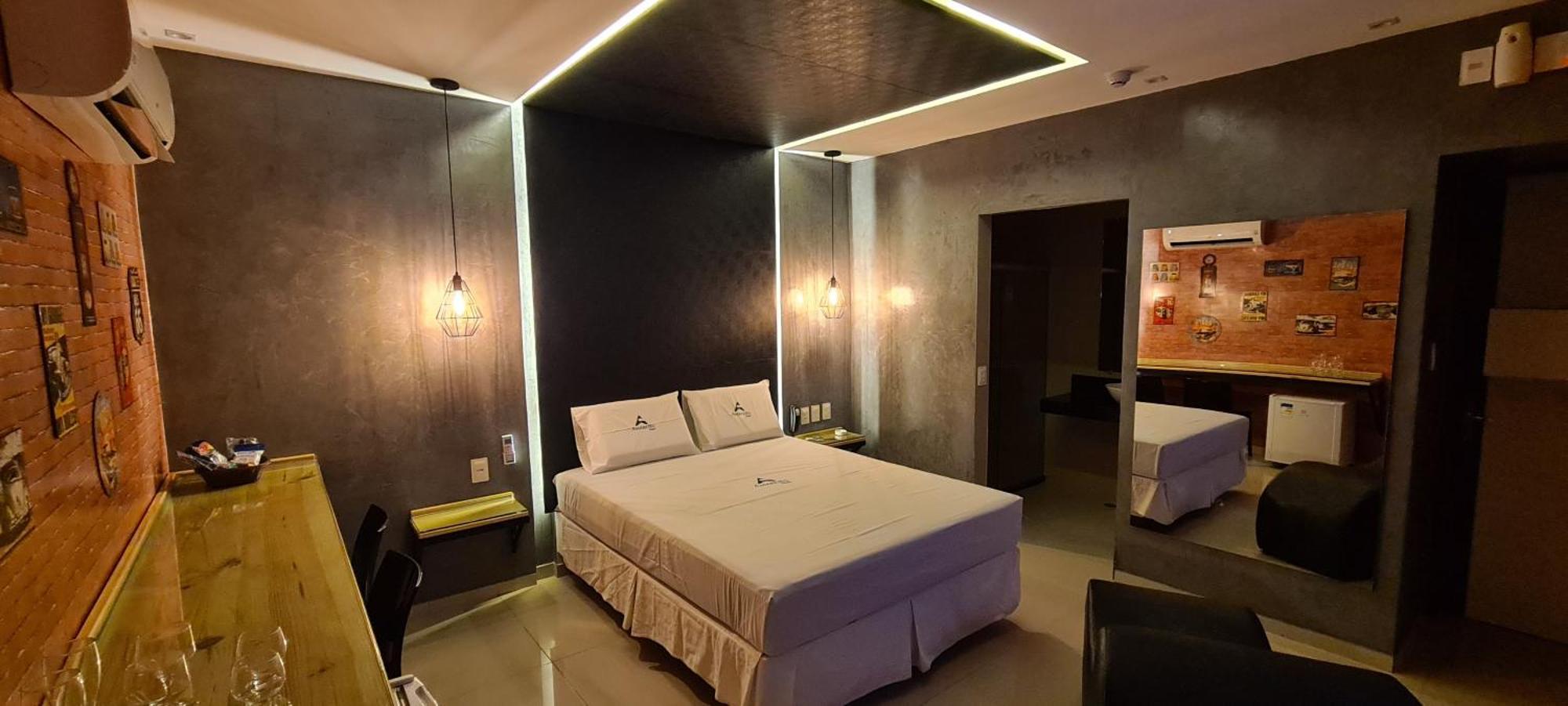 Amaretto Motel - Adults Only Arcoverde Luaran gambar