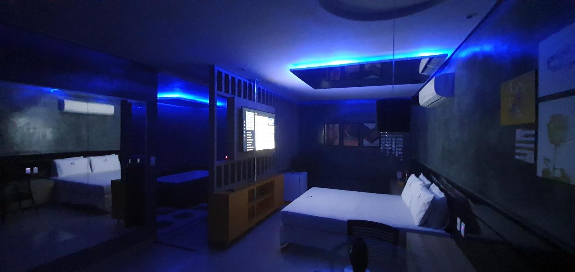 Amaretto Motel - Adults Only Arcoverde Luaran gambar
