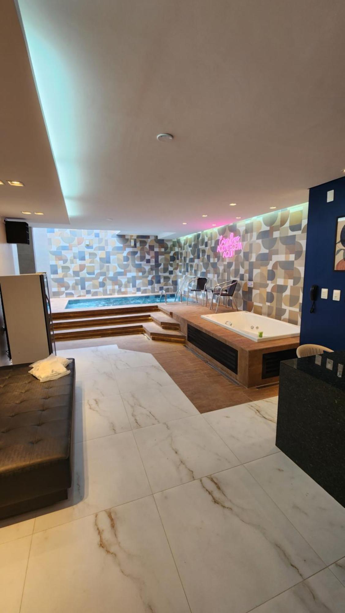 Amaretto Motel - Adults Only Arcoverde Luaran gambar